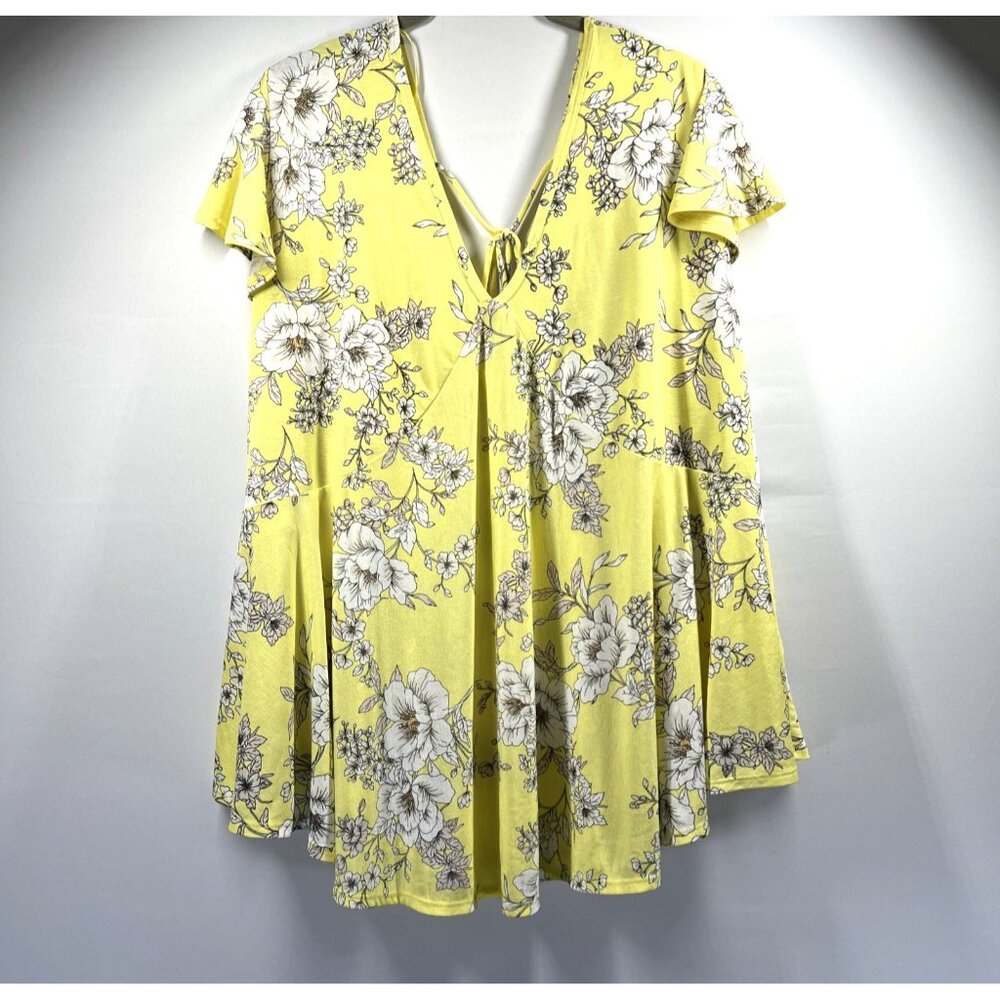 Daisy May Womens Top Size 1X Yellow Floral Babydoll. Cap Flutter Sleeve Feminine